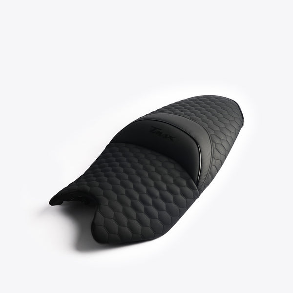 Yamaha TMAX DX 530/560 Saddle Cover – Stealth Black Edition